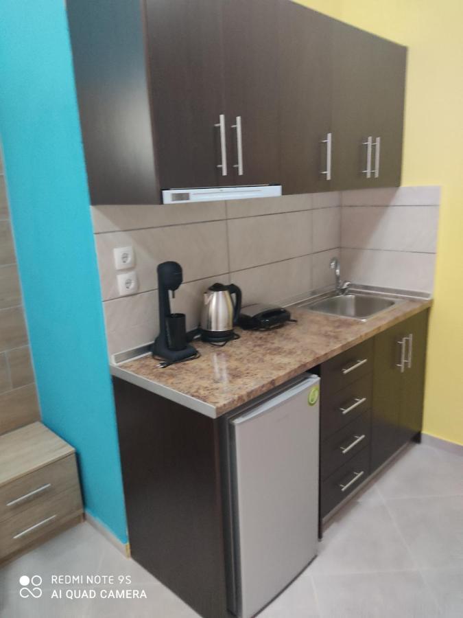 G M 2 Rooms Kentro In The Heart Of The City Larissa Exterior foto