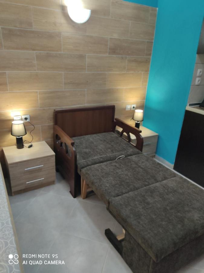 G M 2 Rooms Kentro In The Heart Of The City Larissa Exterior foto